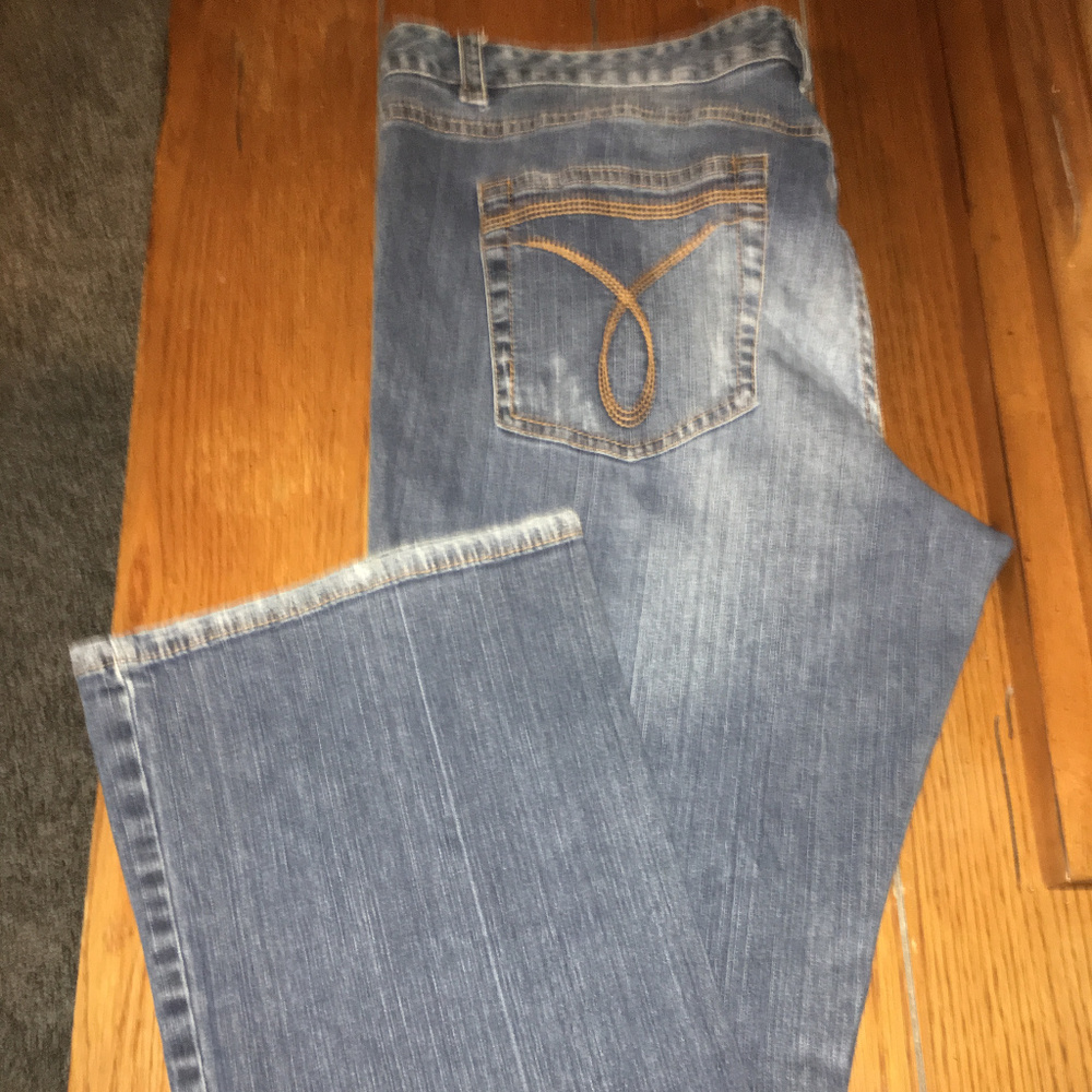 EUC Calvin Klein Boot Cut Jeans